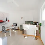 Miro' House 度假居