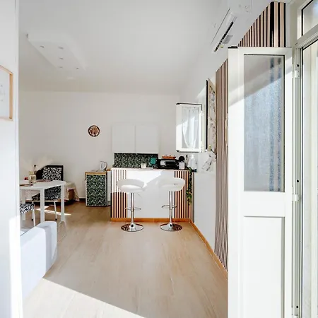 Miro' House Semesterbostad *
